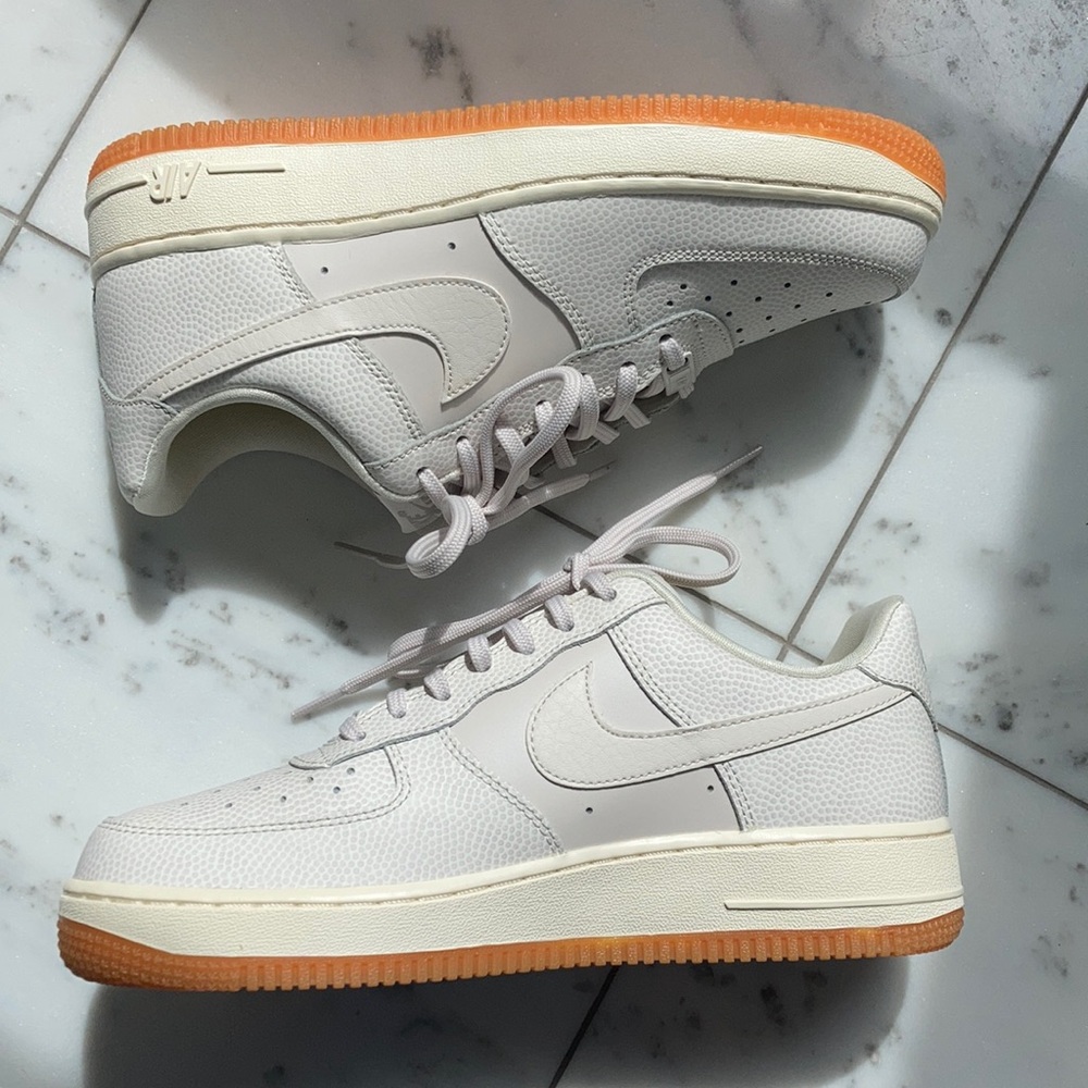 Nike Air Force 1 ‘07 Seasonal Sneakers - Picture 2 of 16